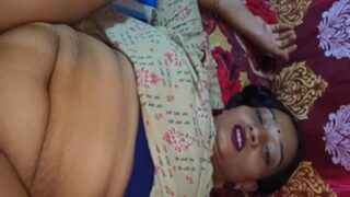 Suami Bangunkan Istri Dan Rekam Adegan Panas Mereka Yang Liar