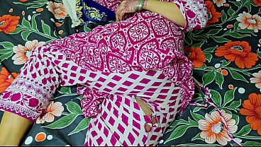 Ibu Tiri Celana Robek, Anak Tiri Ngebut Habis-habisan Di Pantat Bulatnya.