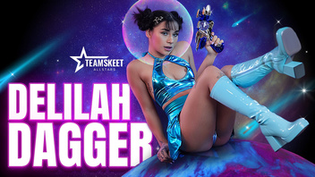 Bulan Januari, Delilah Dagger Pamerin Tubuh Mulusnya Di Dunia Sci-fi Yang Bikin Ngentot!