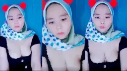 Ukhti Pamer Belahan Montok Sampe Dedek Rara Ngiler