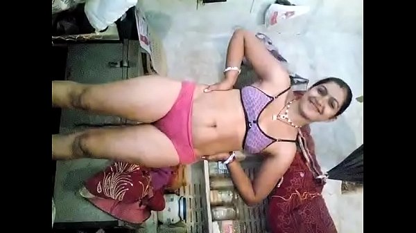 Desi Panas Dengan Lagu Tadka Yang Bikin Basah