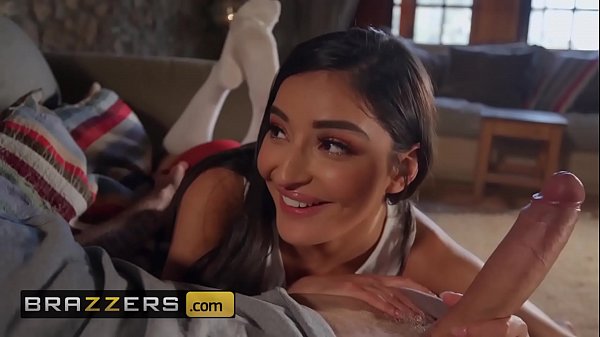 Remaja Ngefans Yang Besar – Emily Willis, Danny D – Latihan Bikin Jadi Pelacur Sempurna – Brazzers