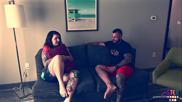 Tugas Misionaris Sama Kakak Tiri Sambil Ngewe Liar