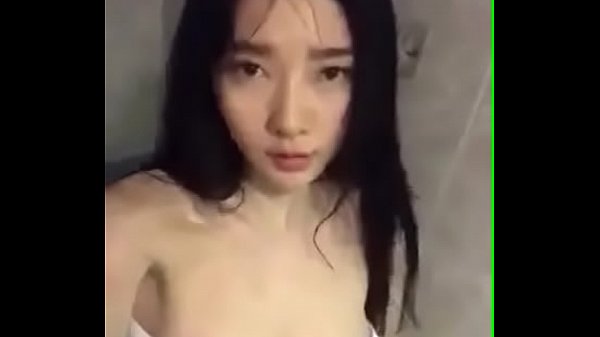 Cewek Model China, Badan Mulus, Siap Digoyang.