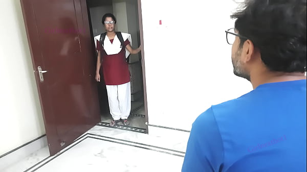 Cewek Bengali Lugu Digarap Sama Orang Asing – Cerita Panas Hindi