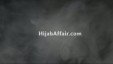 Ibu Tiri Arab Kira Kontolku Lampu, Sampai Ujungnya Basah Kena Liur.