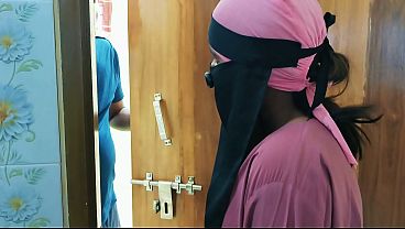 Temen Hijab Kuliahanku Yang Sange, Ngewe Di Kamar Pas Bokap Nyokap Pergi.