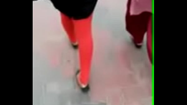 Desi Cewek Bengali Lagi Nge-vibe Di Pinggir Jalan, Bikin Pengen Ngajak Main.