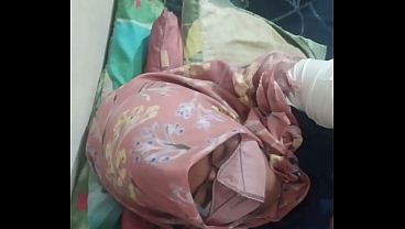 Tante Riani Ngewe Kontol Sampe Puas, Nikmatin Tiap Tetesnya.