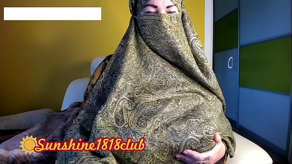 Nonton Rekaman Webcam 10 November, Cewek Montok Turki Arab Pakai Hijab, Toket Gede Bikin Crot