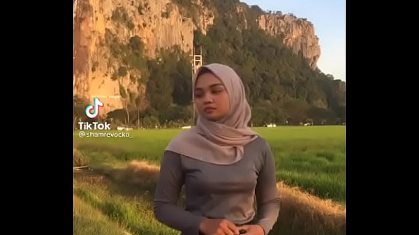 Hijab Goyang Bikin Nafsu Naik, Maut Banget!