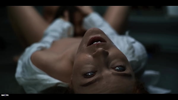 Alien Parasit Pengontrol Pikiran Vs Cewek-cewek Seksi Hot