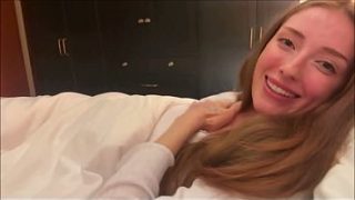 Tidur Seranjang Sama Kakak Tiri Merah, Lola Grant—terapi Keluarga Panas Bareng Alex Adams