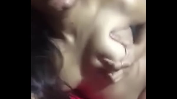 Panas Banget Nih, Pengen Digaruk-garuk Sama Cowok India.