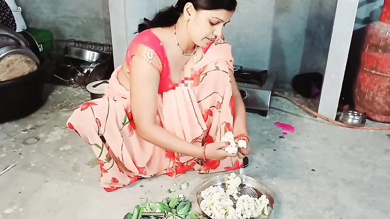 My Big Step Sister Was Angry_ We Shared Single Bed Bangli Sex