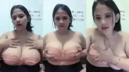 Nona Nanas, Montok Dan Seksi, Live Panas Bikin Ngaceng.