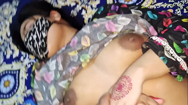 Ibu Tiri Ngajarin Aku Cara Ngewe, Ngomong Kotor Pake Bahasa Hindi, Sambil Merintih, Ngebut, Nggak Karuan.