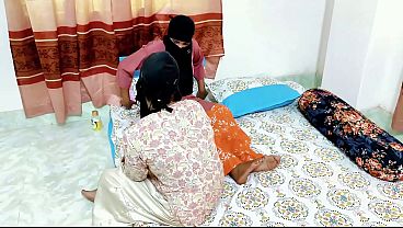 Desi Bhabhi Ngentot Pake Dildo, Crot Di Mana Aja