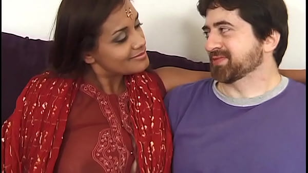 Bini Orang Selingkuh, Shriya Aunty Lagi Digenjot Abang Tiri Sama Temennya – Suara Hindi Jelas Bikin Makin Panas