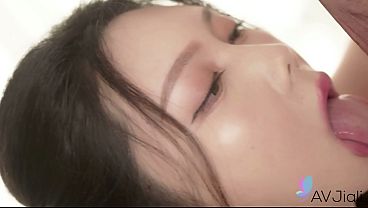 Ban Ban Si Cewek China Seksi Digebukin Keras Sampe Meringis.