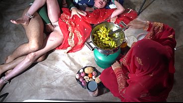 Ibu Tiri India Lagi Digebukin Di Dapur Sambil Ngomong Kotor Bahasa Hindi, Ahh Nikmat Banget.