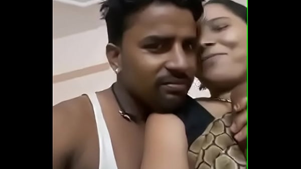 Desi Aunty Lagi Ditekan-tekan, Toket Gede Sampe Muncrat