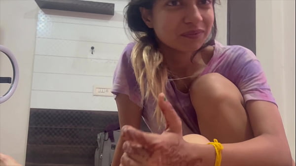 Desi Cewek Ngentot Tangan Masuk Lubang Pantat Sama Kakak Tiri