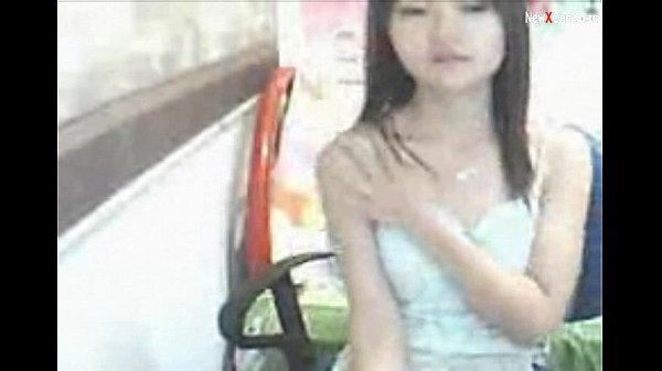 Tante Cina Seksi Goyang Memek Di Depan Kamera