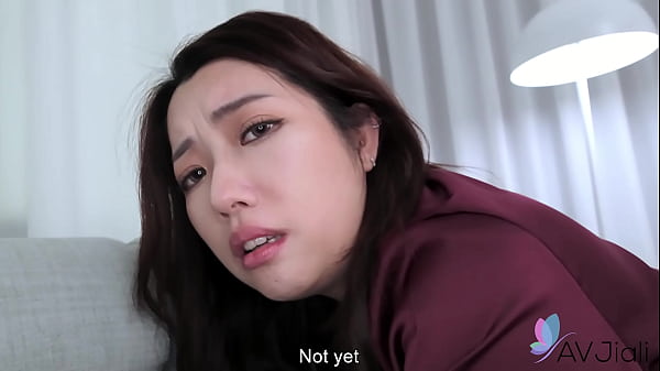 Cici Si Ibu Rumah Tangga Seksi, Montok, Mainin Kontol Keras.