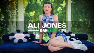 Tim Teamskeet, Si Muncung Baru Ali Jones, Nge-fans Banget Sama Bokep Step-daddy Dan Tali-tali Panas.