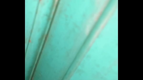 Ngintip Istri Tetangga Kost Yang Sengaja Buka Pintu Kamar Pas Suami Kerja, Malah Diajak Kencan Panas Di Ranjang.