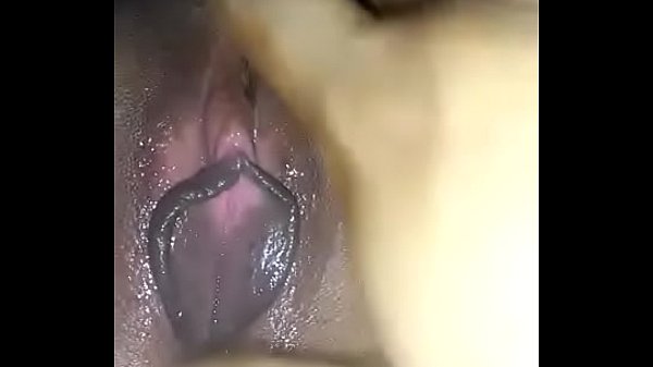 Cewek India Lagi Sange Berat, Ngajak Mainin Memeknya Sampe Basah Kuyup.