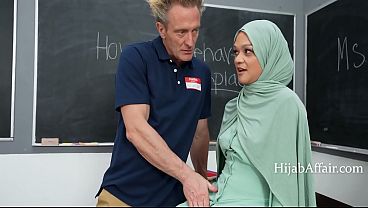 Bos Hr Arab Digeboyong Bertubi-tubi Sama Rekan Kerja, Bikin Makin Liar.