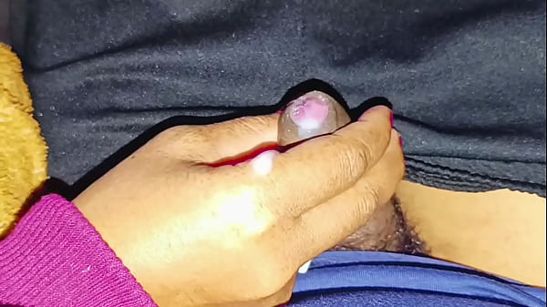 Tanteku Doyan Kontol Mungil, Ngeces Liat Yang Imut-imut.