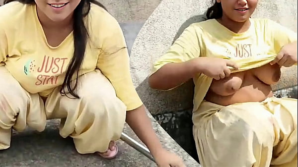 भाभी के साथ छत पर जोरदार चुदाई, गांव की देसी माल का गर्म हिंदी सेक्स वीडियो